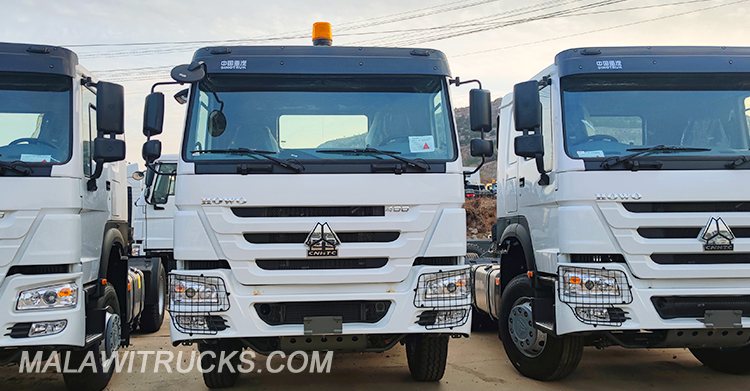 Sinotruk Howo 6x4 Tractor Truck for Sale in Malawi