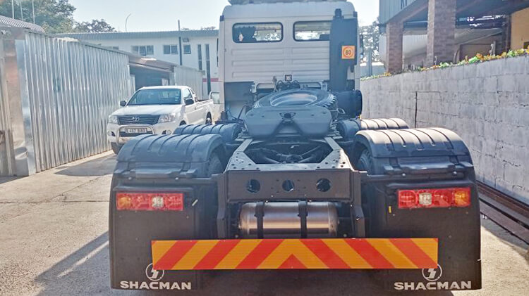 6X4 Tractor Head - Shacman X3000 Truck Head for Sale Price in Malawi