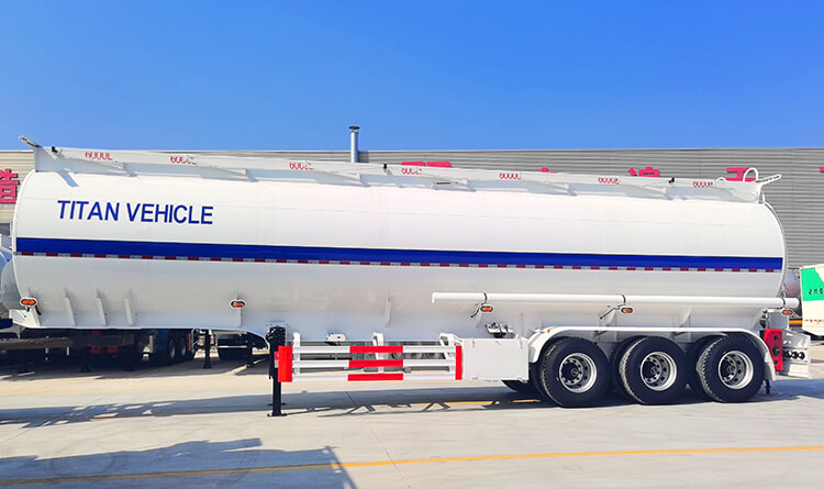 3 Axle 42000 Liters Diesel Fuel Tank Trailer for Sale in Malawi
