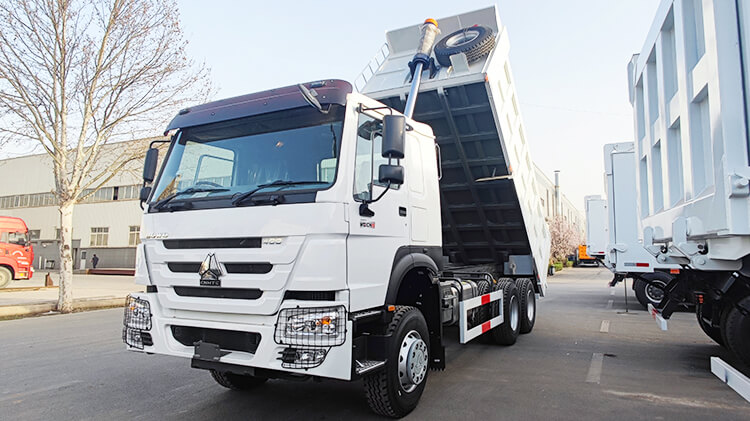 6x4 Sinotruk Howo Dump Truck for Sale in Malawi